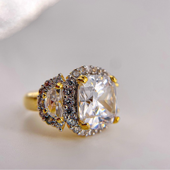 Cushion cut cubic zirconia gold toned ring with round and half circle accents - Picture 9 of 14